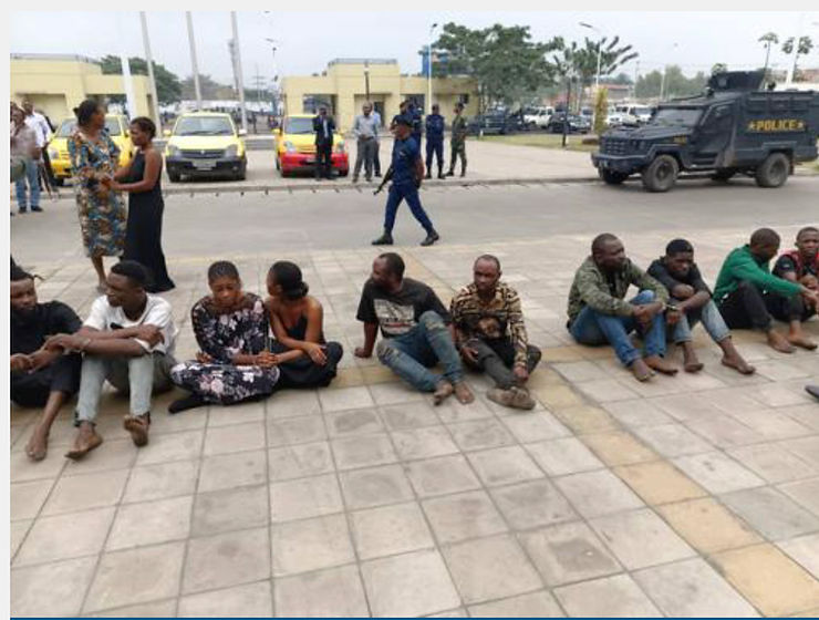 Kinshasa : 4 Policiers présentés parmi les 27 présumés kidnappeurs